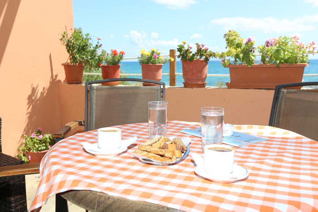 Akrogiali Hotel Plomari Zewnętrze zdjęcie